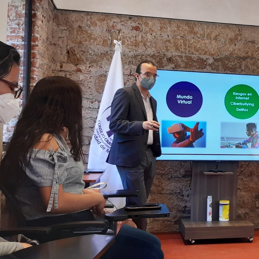 Riesgos en redes sociales